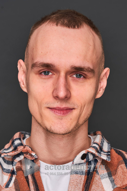 Некрасов Роман