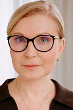 Яблочная Елена